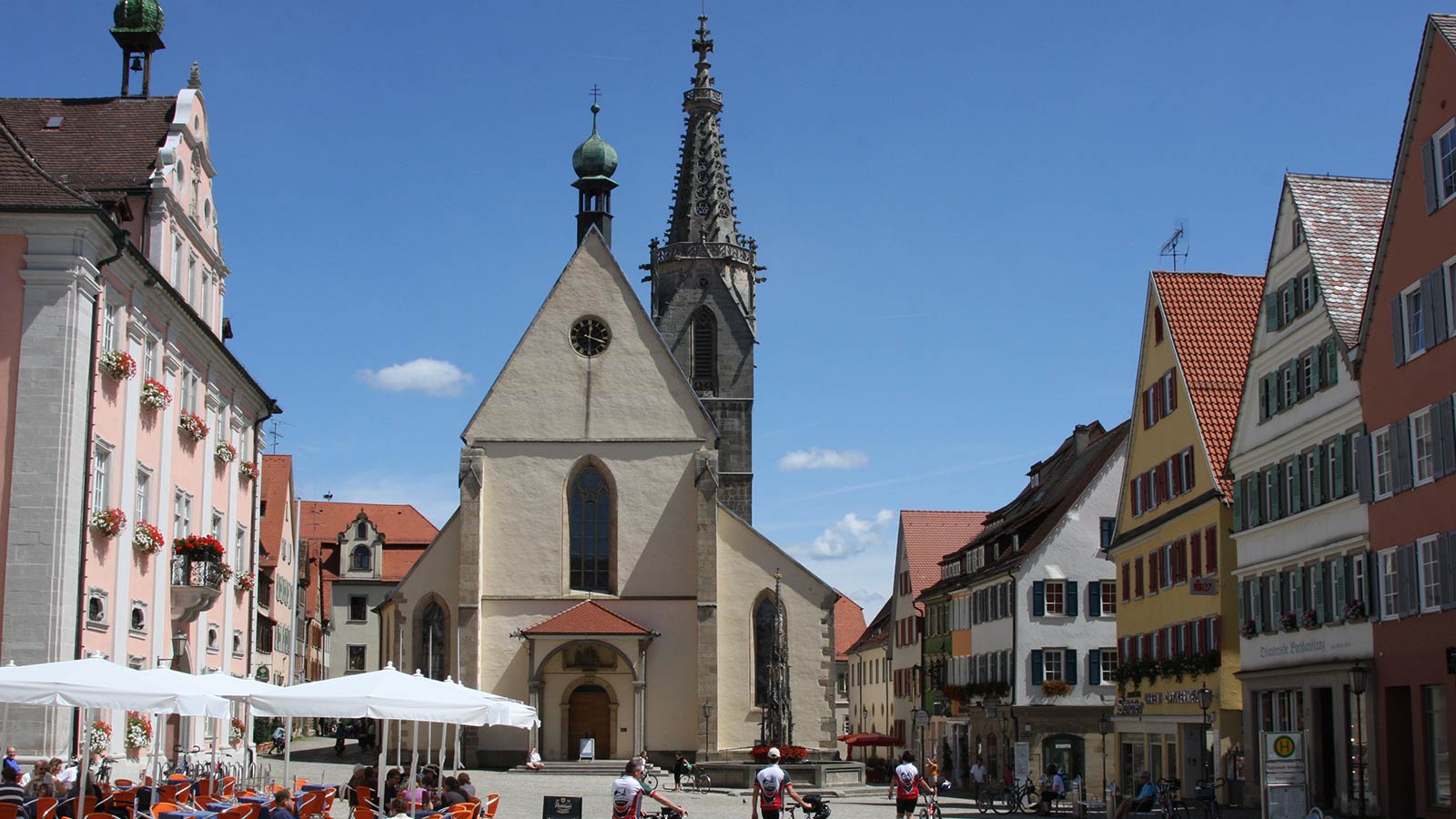 Der Dom St. Martin in der historischen Altstadt von Rottenburg am Neckar 